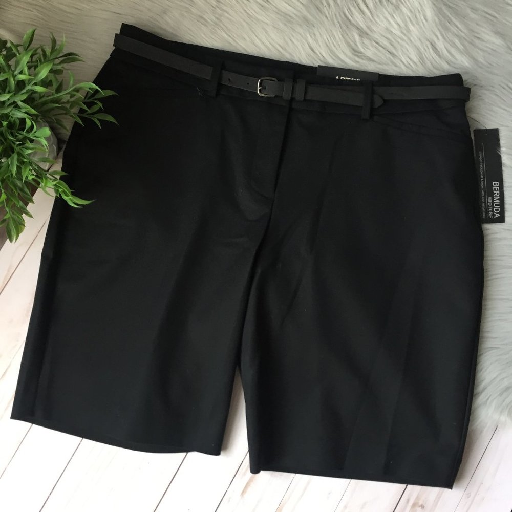 Apt. 9 Bermuda Mid Rise Shorts Black Womens Sz 14